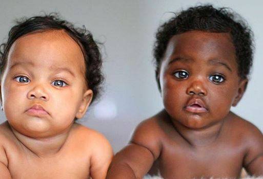 Te bliźniaczki są gwiazdami na Instagramie. Wszystko przez JEDEN szczegół