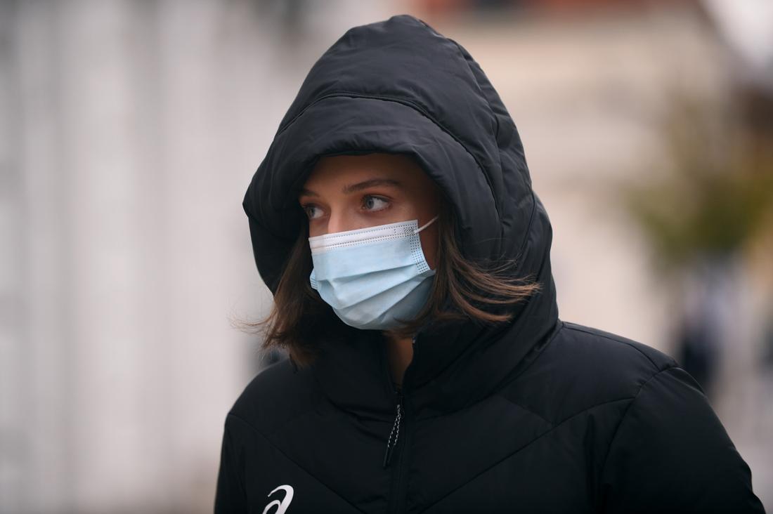 Iga Świątek opuszcza Pałac Prezydencki