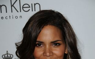 Halle Berry zrobiła sobie afro