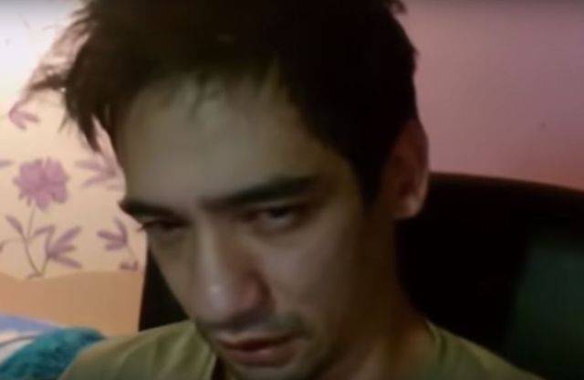 Popełnił SAMOBÓJSTWO na wizji! Śmiertelnie ugryzł go wąż (VIDEO)