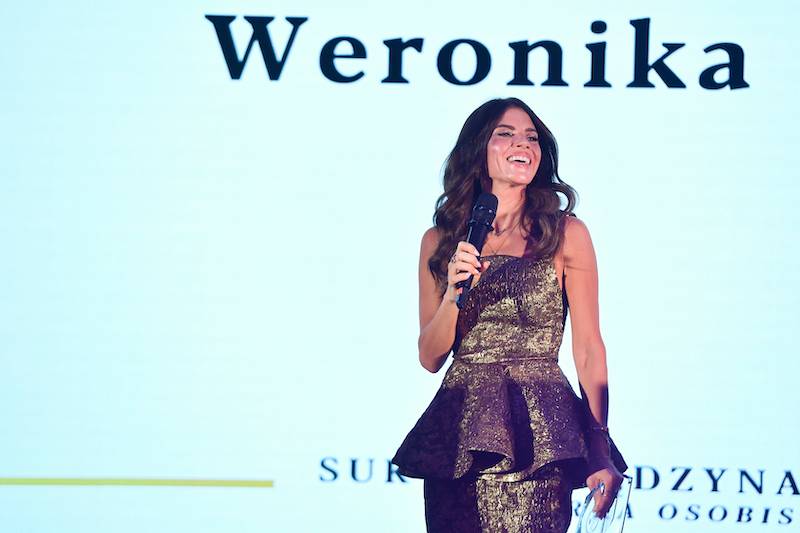 Gala Marki Roku 2024. Steczkowska z głębokim dekoltem, Deląg z partnerką, a nawet Lewandowska zawitała…