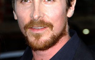 Christian Bale znów uwodzi (FOTO)