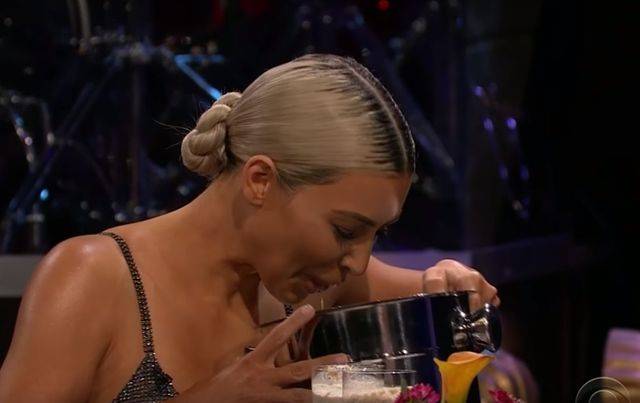 Kim Kardashian oko w oko z pytaniem o ciążę Kylie. Co zrobiła?