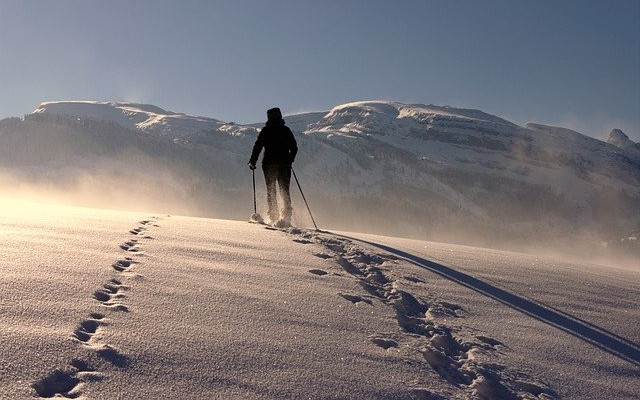 Jak dobrać kije trekkingowe do wzrostu?