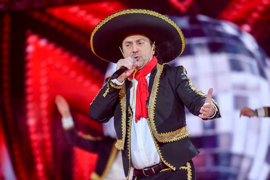 Sylwester Marzeń z Dwójką. Marcin Miller, Viki Gabor, Zenon Martyniuk, Pedro Santana, Milano..