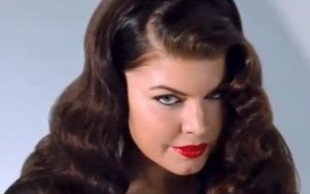 Seksowna Fergie potrafi robić cuda językiem (VIDEO)