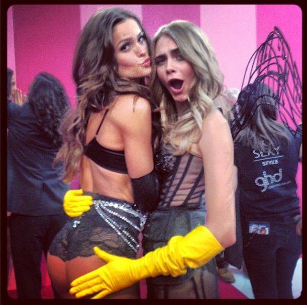 Słodkie minki Cary Delevingne