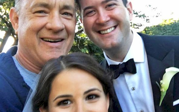 Tom Hanks przeszkodził młodej parze w najbardziej uroczy sposób (FOTO)