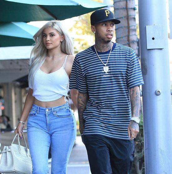 Były chłopak chce SKOMPROMITOWAĆ Kylie Jenner!