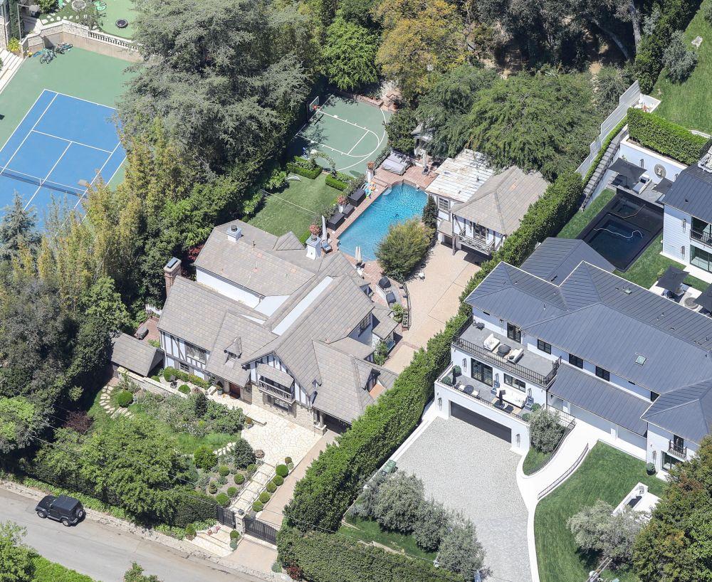 rezydencja Rihanny/credit: X17online.com / X17 / Forum