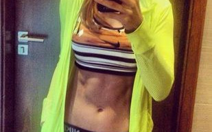 Która ma ładniejszy brzuszek – Lewandowska czy Chodakowska?