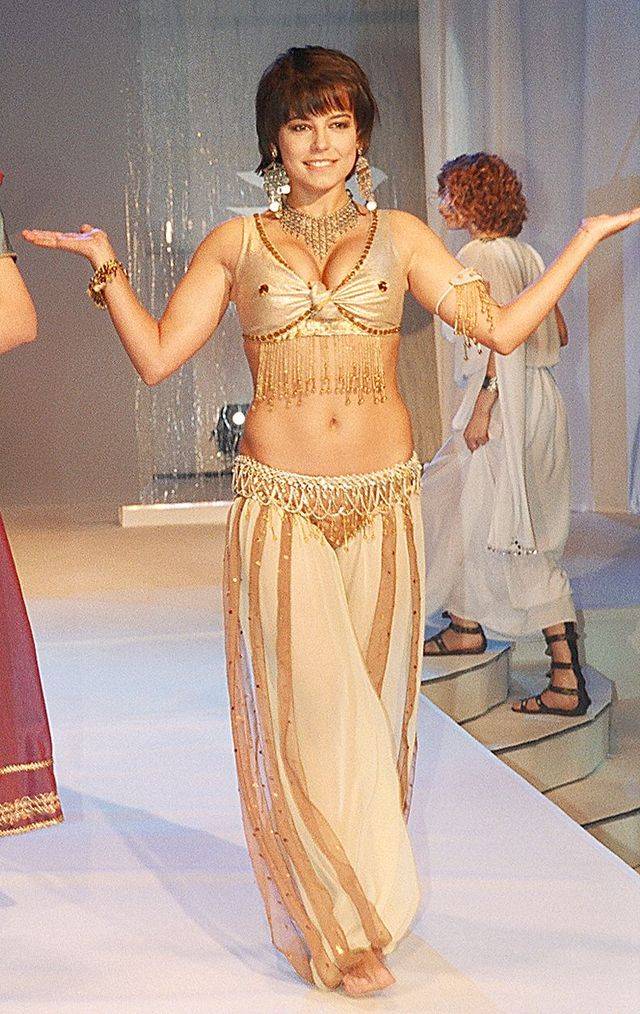 Najbardziej OBCIACHOWE zdjęcia Anny Muchy