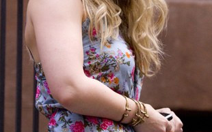 Czyj to pulchny łokieć? (FOTO)