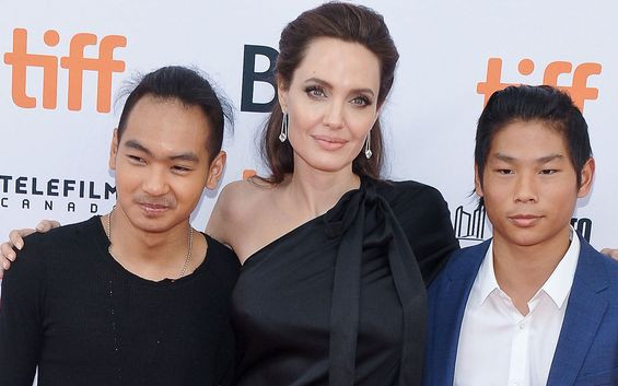 Szczegóły z prywatnego życia Angeliny Jolie ujrzały światło dzienne