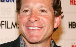 Steve Guttenberg bez majtek w parku! (VIDEO)