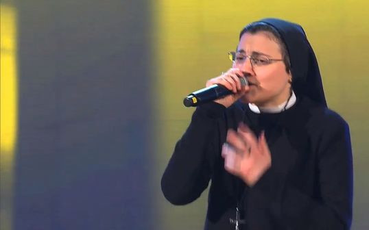 Rewelacyjna siostra zakonna w Voice of Italy [VIDEO]