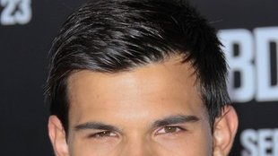 Taylor Lautner chce być męski (FOTO)