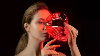 Odkryj gwiazdorski blask z maską LED FAQ 202 od FOREO