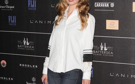 Lily James – to ona została filmowym kopciuszkiem