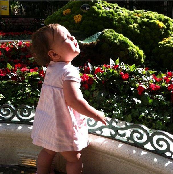 Rainbow Rotella – córeczka Holly Madison