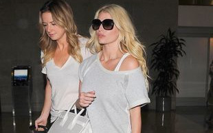 Szczyt elegancji – szpilki i dres (FOTO)