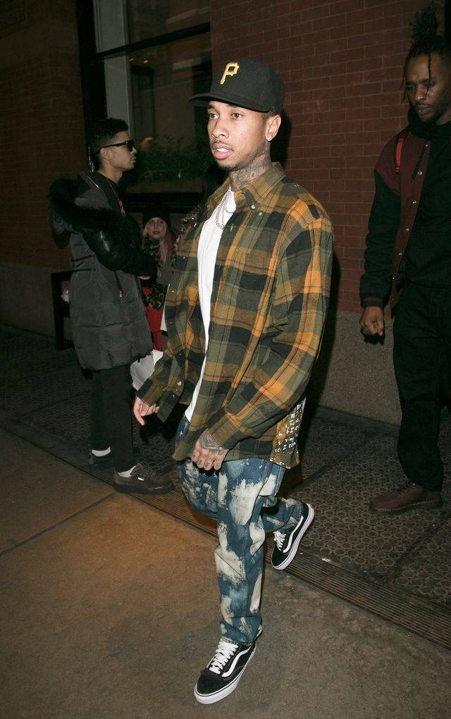 Travis Scott rzucił Kylie Jenner, bo nie jest OJCEM DZIECKA?