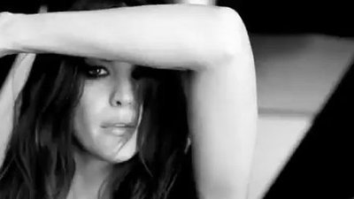 Liv Tyler nagrała cover Need You Tonight [VIDEO]