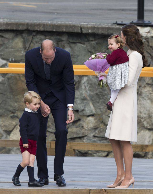 Lekarz odbierający poród Kate Middleton zdradza CHORE PROCEDURY