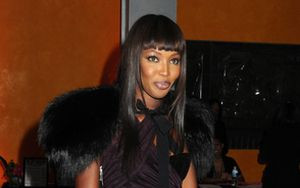 Perfekcyjna Naomi Campbell w małej czarnej (FOTO)