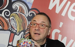 Ile zarabia Jurek Owsiak?