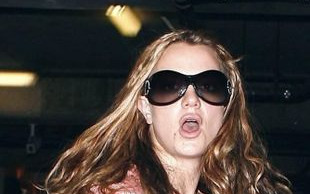 Britney unika testów na obecność narkotyków