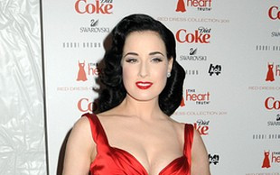 Idealna modelka dla czerwonej sukienki? (FOTO)