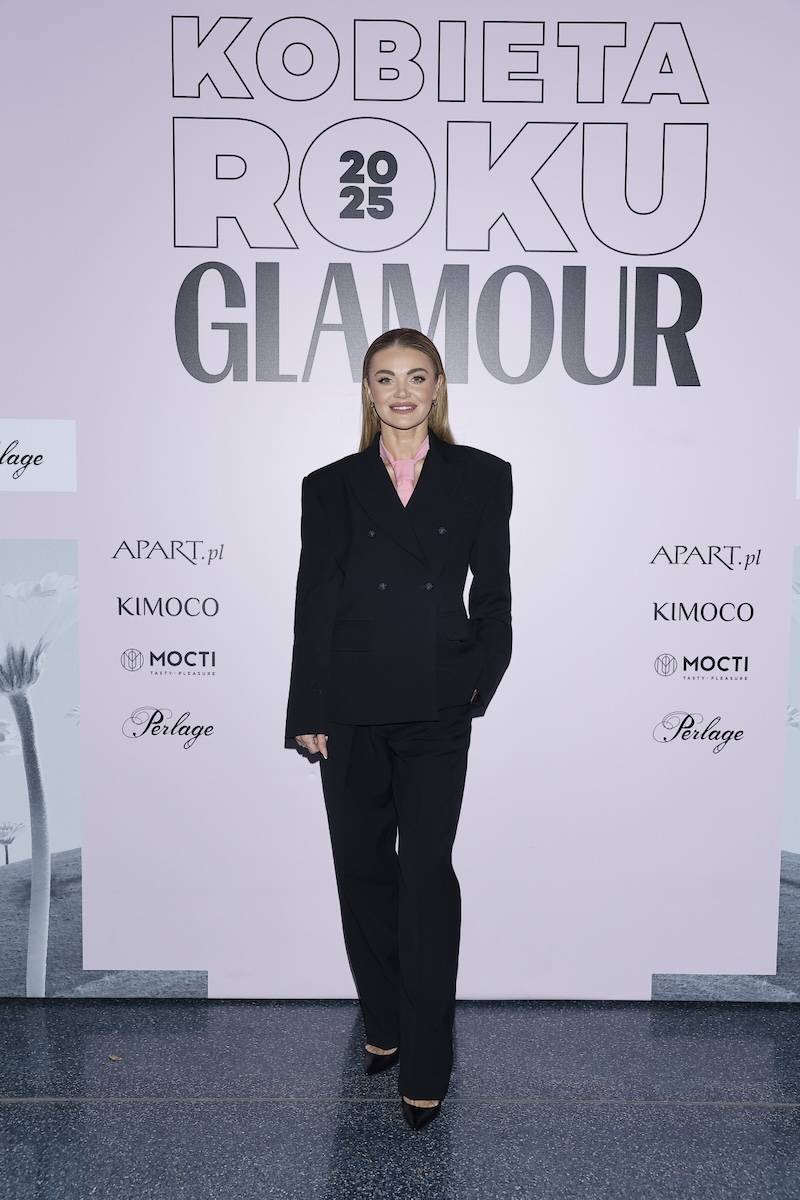 Plejada gwiazd na gali Kobieta Roku Glamour! Śnieżna Doda, prawie naga Julia Wieniawa, Sandra Kubicka, Steczkowska