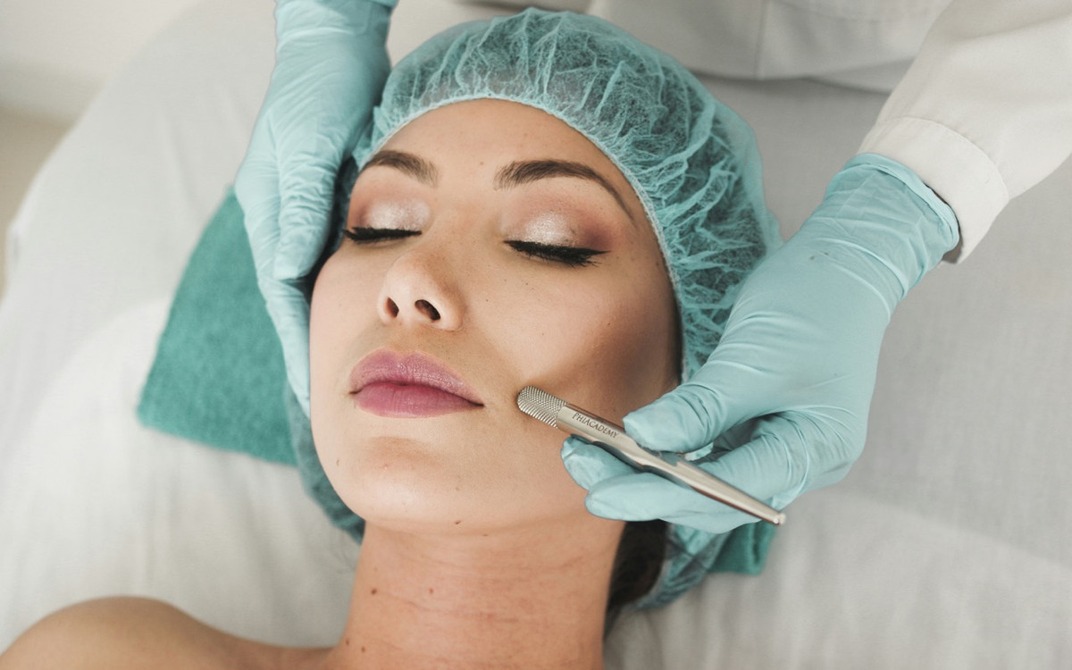 Profesjonalny kurs kosmetyczny – dlaczego warto się zapisać?