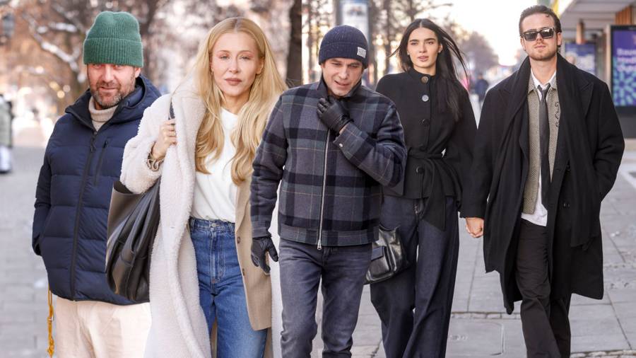 Tłum gwiazd pod studiem"DDTVN" fot. AKPA