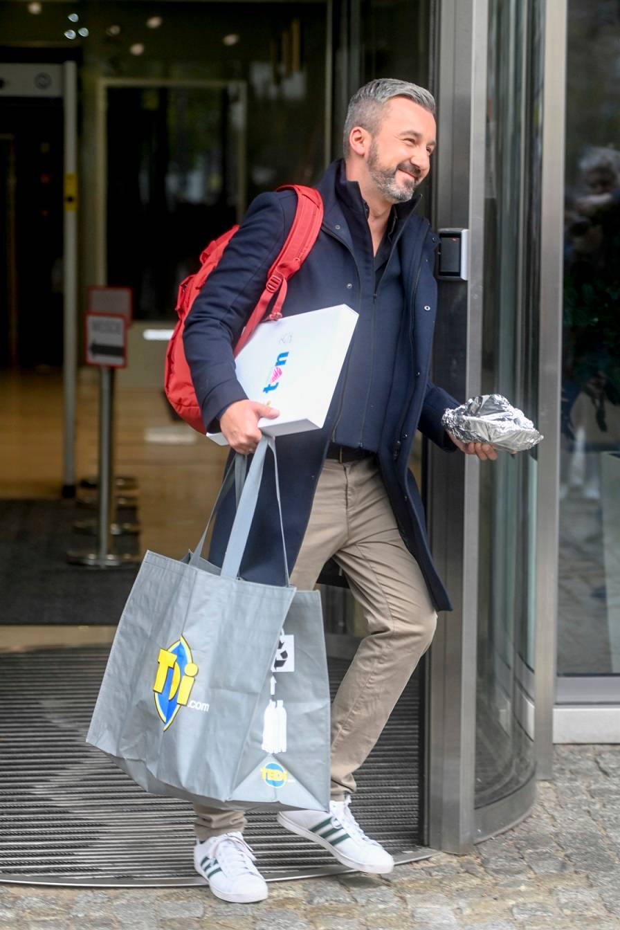 Gwiazdy pod studiem DDTVN. Małgorzata Rozenek i Joanna Przetakiewicz ze swoimi psiakami