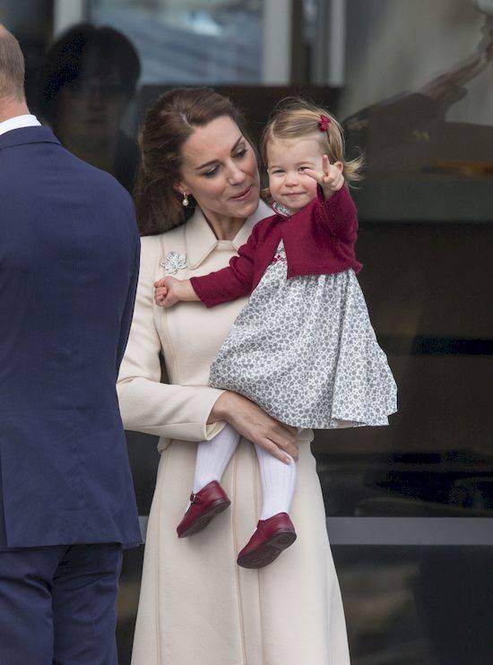 Ogromna WPADKA na Twitterze Pałacu Kensington! Pomylili Polskę z…