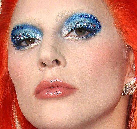 Gwiazdy, które noszą za dużo makijażu!