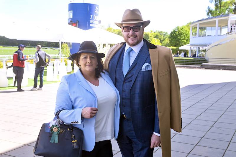 Warszawska śmietanka na Służewcu! Lubomirski-Lanckoroński i jego żona przyćmili wszystkich jednym detalem