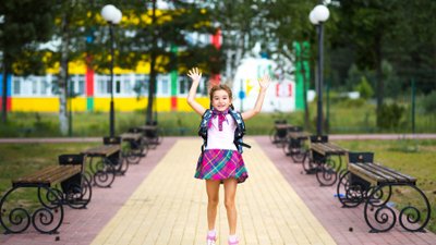 Buty dla dziewczynki – wybieramy obuwie na powrót do szkoły