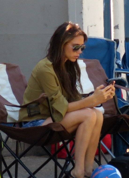 Victoria i David Beckham na rodzinnym meczu.