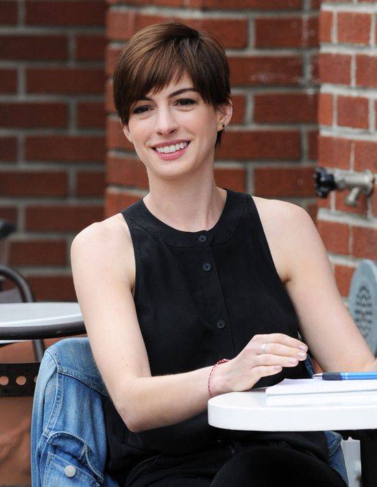 Anna Hathaway wróciła do brązu