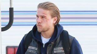Charlie Hunnam zatrudnił ochroniarzy