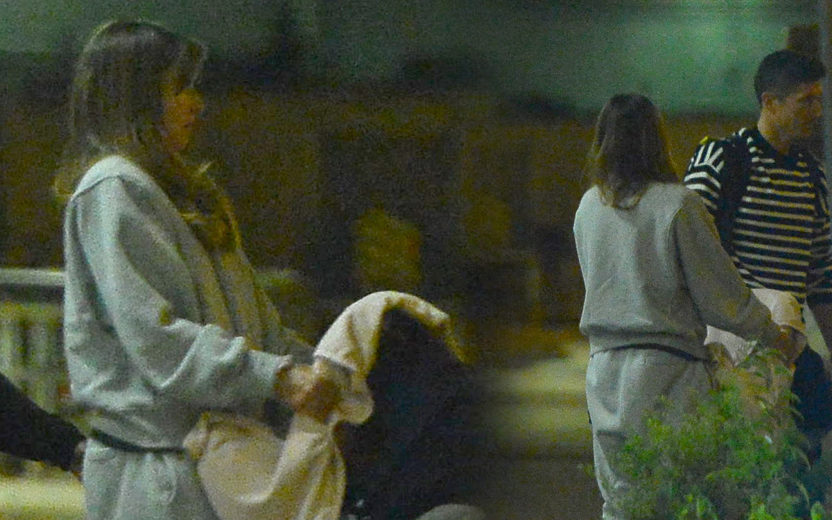 Anna i Robert Lewandowscy przylecieli z córkami do Warszawy (ZDJĘCIA)