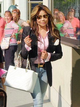 ffn-jackson-latoya-lav-053113-51116885-kopia-R1