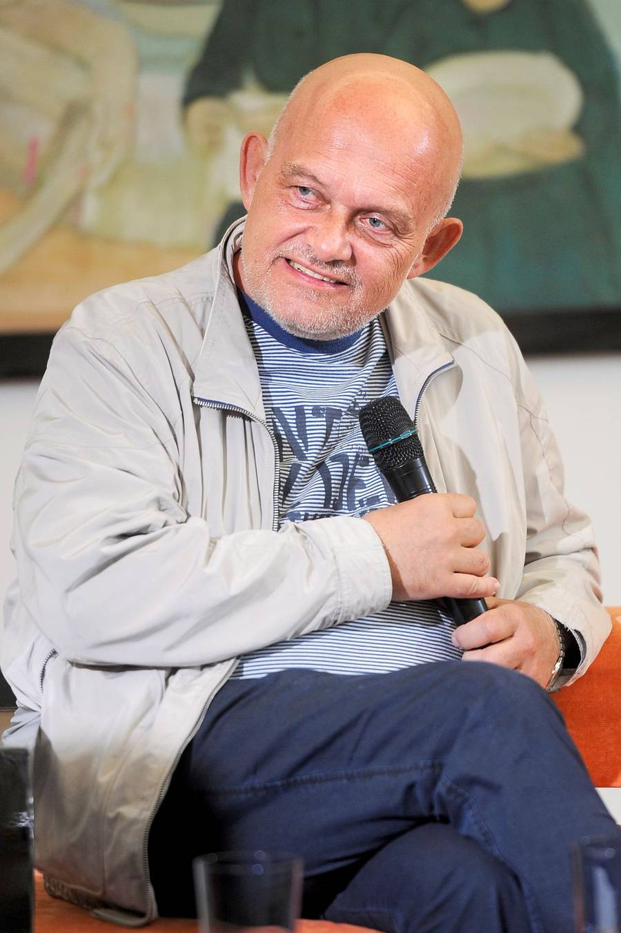 O romansie Adama Ferency huczała cała Polska! Relacja z młodszą aktorką zakończyła się dzieckiem