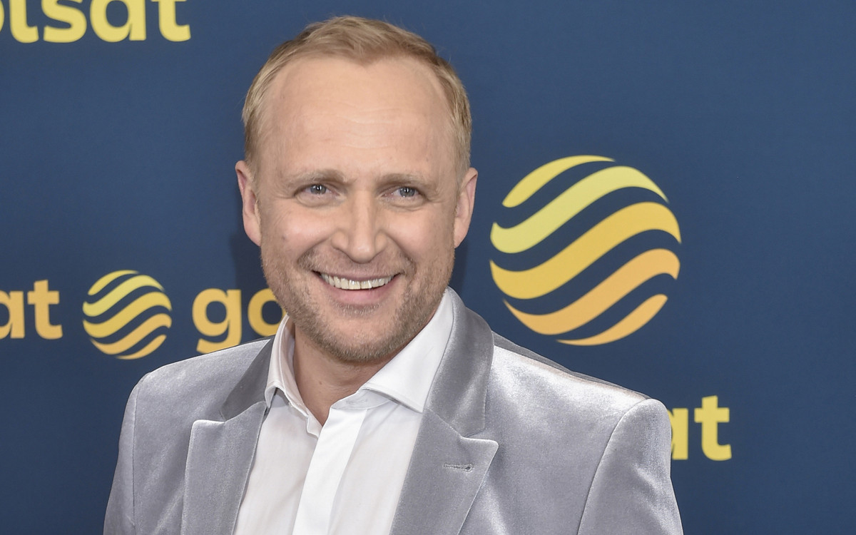 Piotr Adamczyk pokazał swoje zdjęcie tuż po PORODZIE! “Dzieciak ze zdjęcia ma już pół wieku, rozumiesz to?”