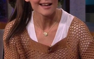 Katie Holmes zdarza się szczekać [VIDEO]