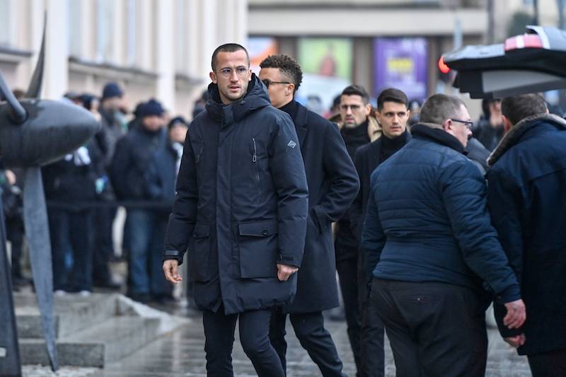 Pogrzeb Lucjana Brychczego. Tłumy piłkarzy i kibiców przyszły pożegnać legendę Legii Warszawa