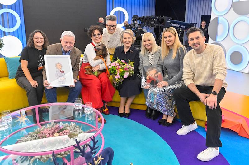 Halo Tu Polsat. Anna Wyszkoni w soczystej czerwieni, Stramowski z mamą, Jan Kliment z całą rodzinką…